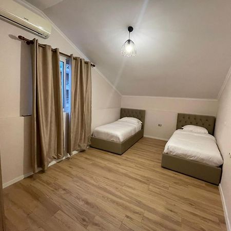 City Center Apartment Тирана Екстер'єр фото