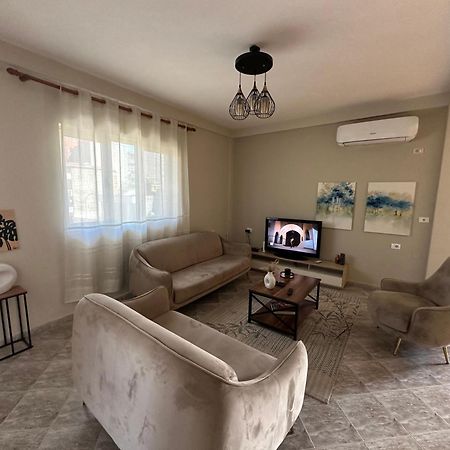 City Center Apartment Тирана Екстер'єр фото