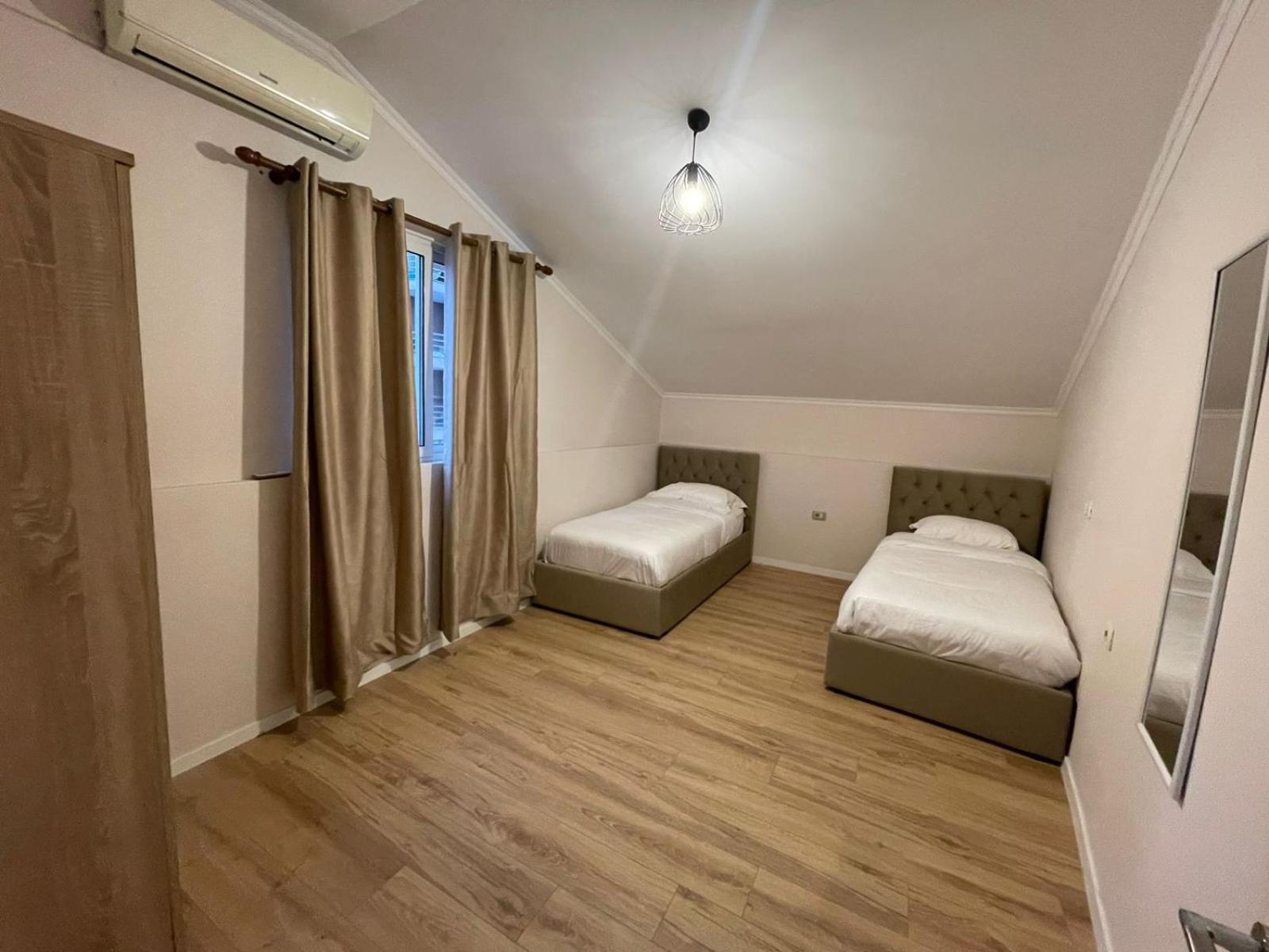 City Center Apartment Тирана Екстер'єр фото
