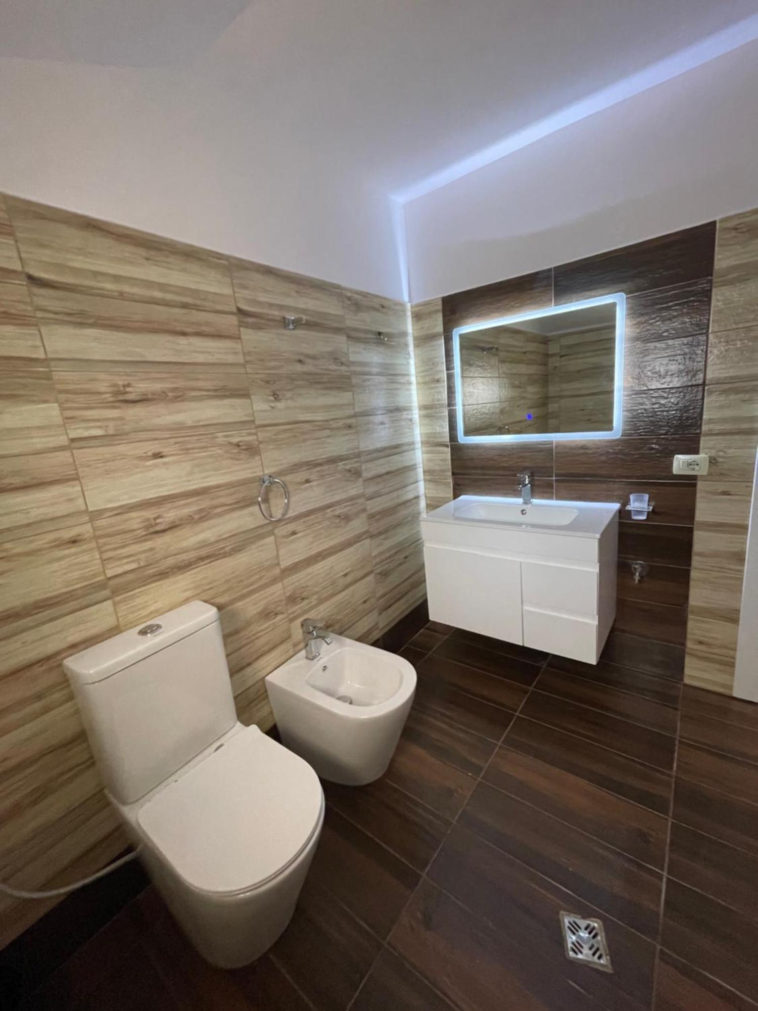 City Center Apartment Тирана Екстер'єр фото