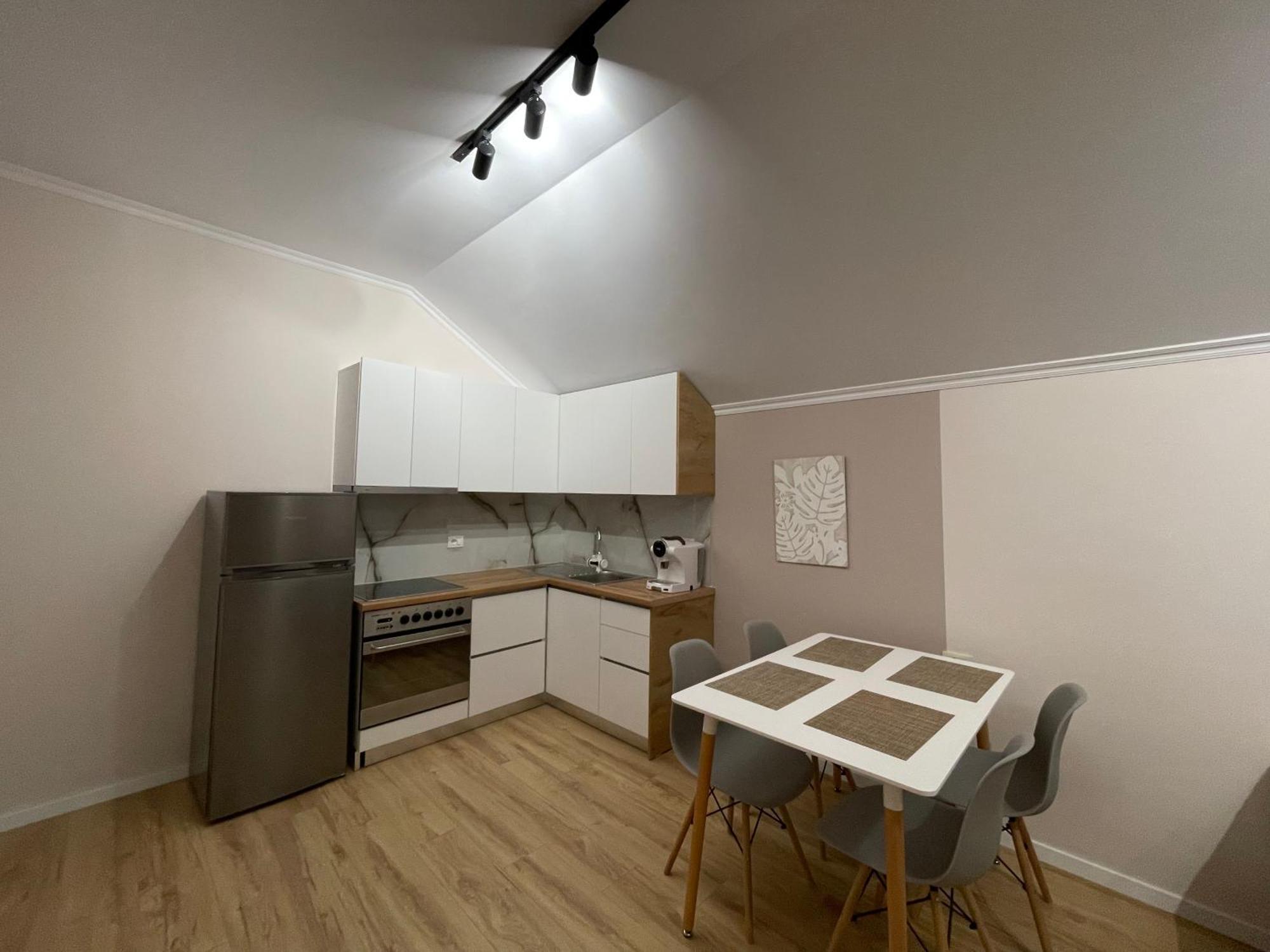 City Center Apartment Тирана Екстер'єр фото